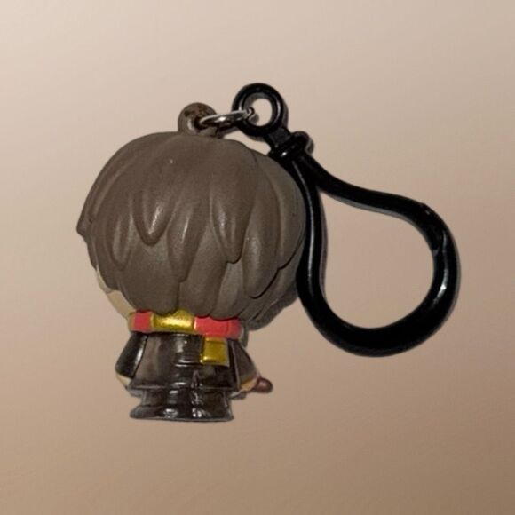 Harry Potter Gryffindor Scarf Blind Bag 3D Figural Keychain BackPack Buddy Clip - Picture 2 of 4